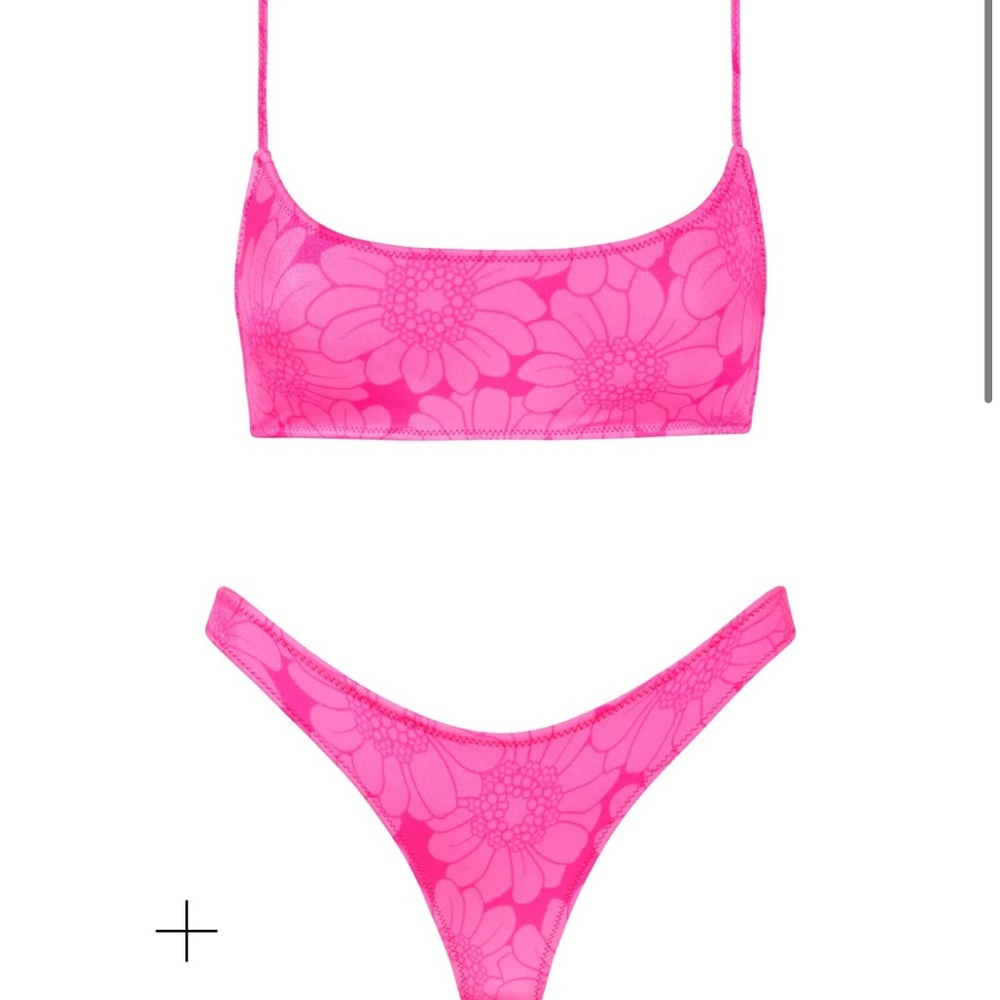 PINK TRIANGL BIKINI!